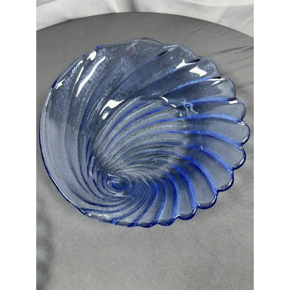 Vintage Swirl‎ Blue Serving Bowl